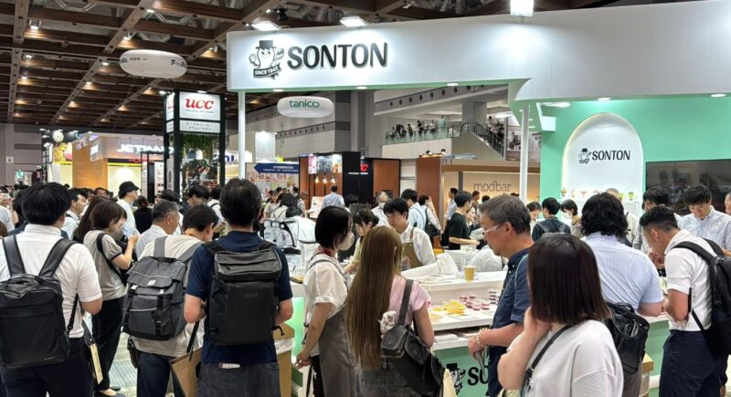 カフェレスジャパン、ウェルネスフードジャパン2025の会場の様子4_展示会営業術