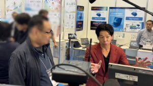 ブース突撃アドバイス撮影_展示会営業術